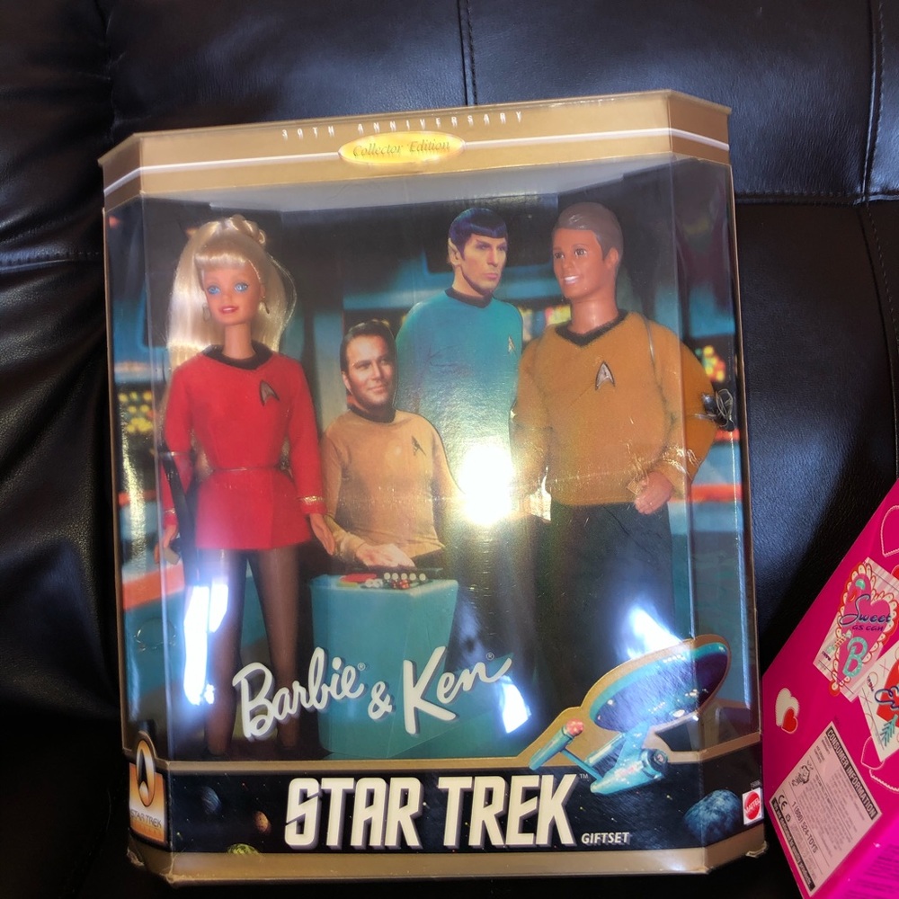 Barbie & ken Star Trek Gift set